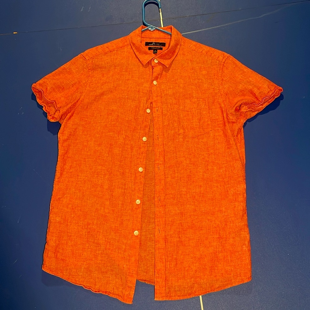 Marc Anthony casual button down